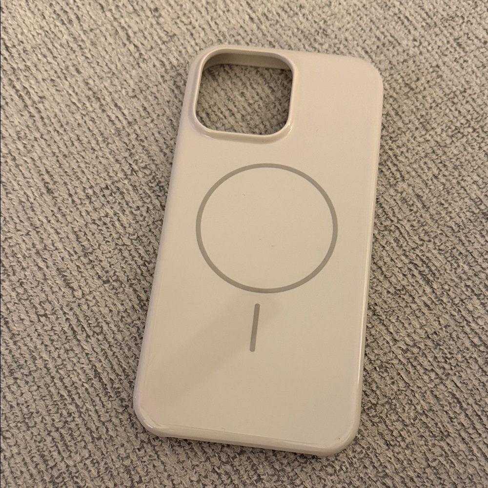 Premium Beige Phone Case with MagSafe Compatibility